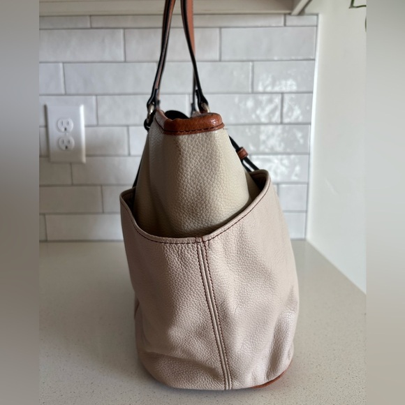 Tignanello Cream Brown Large Leather Tote Bag Purse Pebbeled Shoulder Handbag - Picture 3 of 9